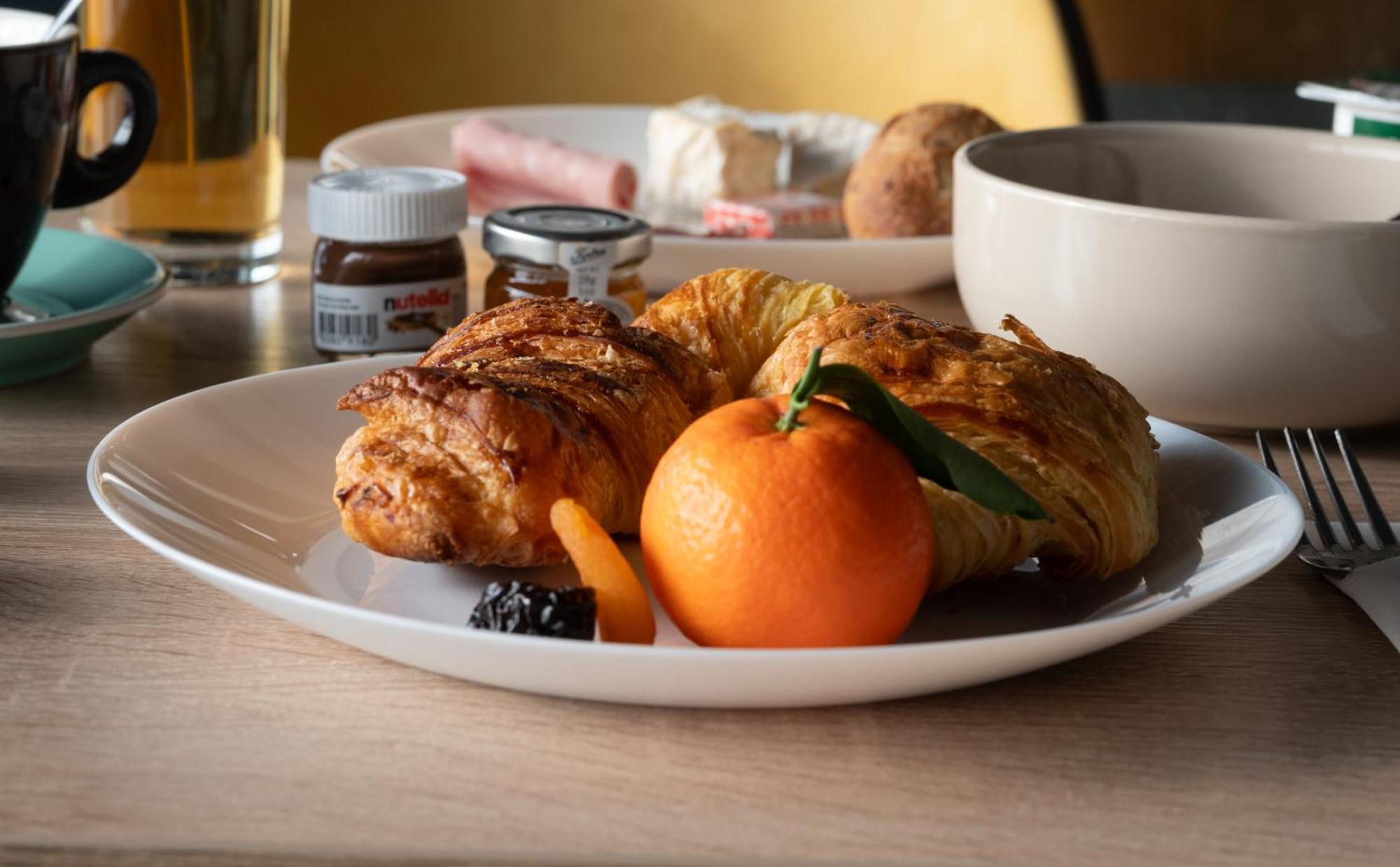 Logis Hotel - La Petite Rade Le Havre Kültér fotó