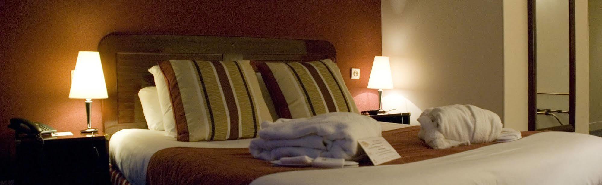 Logis Hotel - La Petite Rade Le Havre Kültér fotó
